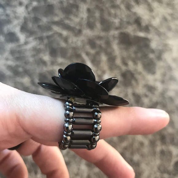 Black Flower Fashion Ring with stretchy band - Picture 2 of 2